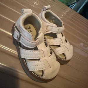 Pale Pink Kids Sandals Size 4